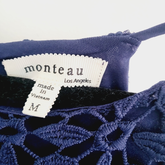 Monteau lace crochet navy halter dress size medium.  Lined underneath. - Picture 3 of 9